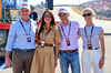 GP USA, Robert R. Bennett (USA) Vice Chairman of the Board of Directors of Liberty Media (Left) with Robert R. Bennett (USA) Vice Chairman of the Board of Directors of Liberty Media e their wives on the grid.
18.10.2025. Formula 1 World Championship, Rd 19, United States Grand Prix, Austin, Texas, USA, Sprint e Qualifiche Day.
- www.xpbimages.com, EMail: requests@xpbimages.com © Copyright: Batchelor / XPB Images
