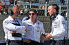 GP USA, (L to R): James Urwin (GBR) Atlassian Williams Racing Gara Engineer with James Vowles (GBR) Atlassian Williams Racing Team Principal e Paul Williams (GBR) Atlassian Williams Racing Chief Gara Engineer on the grid.
18.10.2025. Formula 1 World Championship, Rd 19, United States Grand Prix, Austin, Texas, USA, Sprint e Qualifiche Day.
- www.xpbimages.com, EMail: requests@xpbimages.com © Copyright: Moy / XPB Images