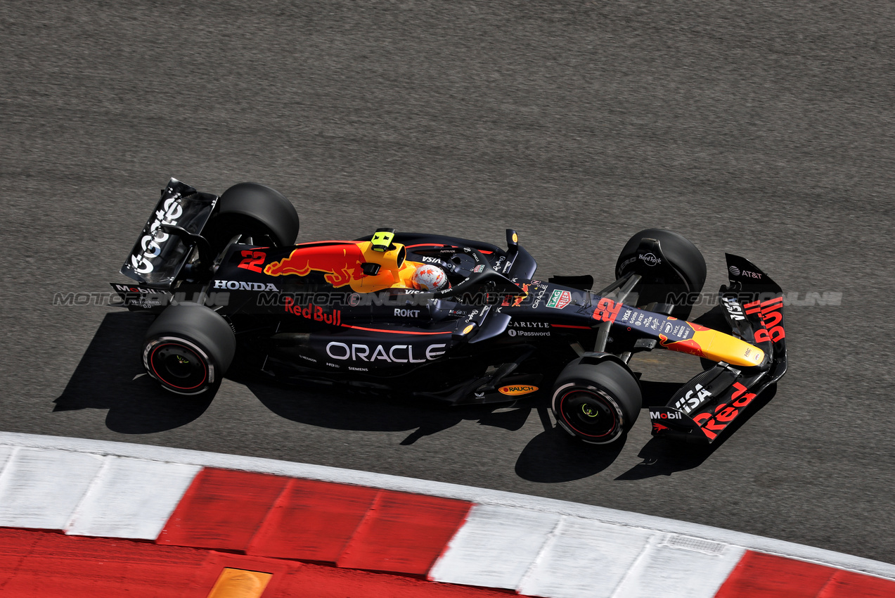 GP USA, Yuki Tsunoda (JPN) Red Bull Racing RB21.

17.10.2025. Formula 1 World Championship, Rd 19, United States Grand Prix, Austin, Texas, USA, Sprint Qualifiche Day

- www.xpbimages.com, EMail: requests@xpbimages.com © Copyright: Moy / XPB Images