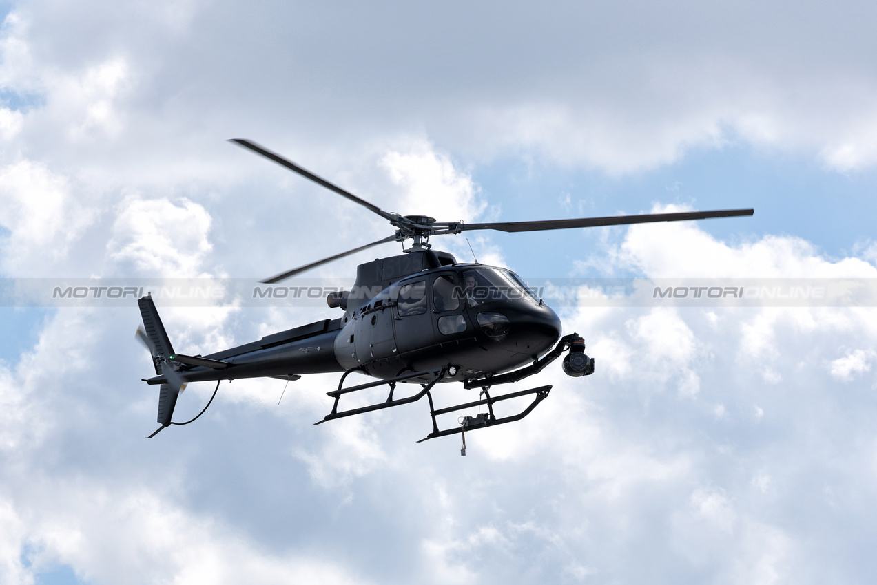 GP USA, Circuit Atmosfera - a helicopter.
17.10.2025. Formula 1 World Championship, Rd 19, United States Grand Prix, Austin, Texas, USA, Sprint Qualifiche Day
- www.xpbimages.com, EMail: requests@xpbimages.com © Copyright: Moy / XPB Images