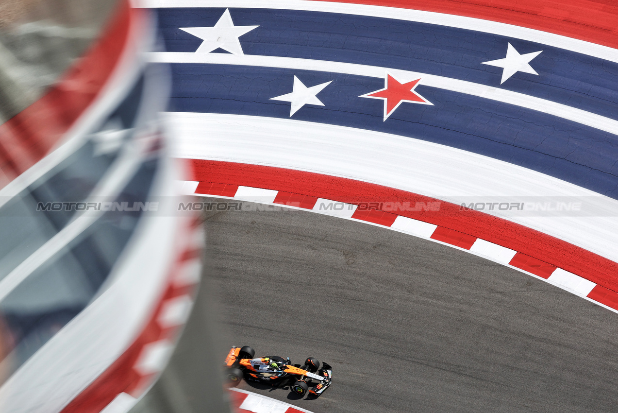 GP USA, Lando Norris (GBR) McLaren MCL39.
17.10.2025. Formula 1 World Championship, Rd 19, United States Grand Prix, Austin, Texas, USA, Sprint Qualifiche Day
- www.xpbimages.com, EMail: requests@xpbimages.com © Copyright: Moy / XPB Images