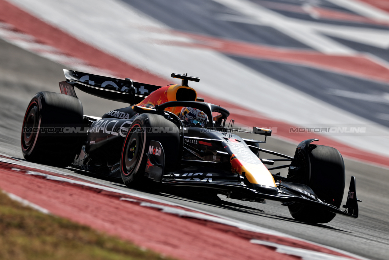 GP USA, Max Verstappen (NLD) Red Bull Racing RB21.
17.10.2025. Formula 1 World Championship, Rd 19, United States Grand Prix, Austin, Texas, USA, Sprint Qualifiche Day
- www.xpbimages.com, EMail: requests@xpbimages.com © Copyright: Charniaux / XPB Images