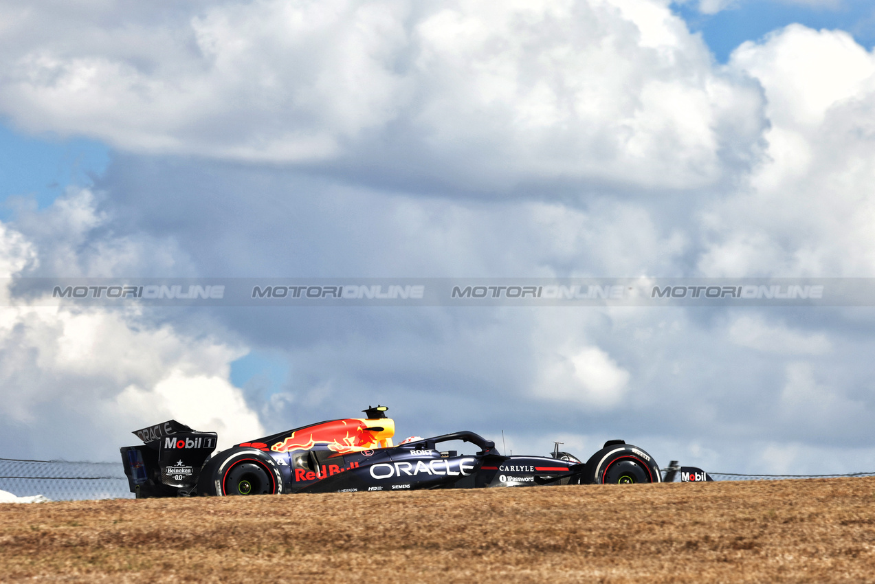 GP USA, Yuki Tsunoda (JPN) Red Bull Racing RB21.

17.10.2025. Formula 1 World Championship, Rd 19, United States Grand Prix, Austin, Texas, USA, Sprint Qualifiche Day

- www.xpbimages.com, EMail: requests@xpbimages.com © Copyright: Bearne / XPB Images