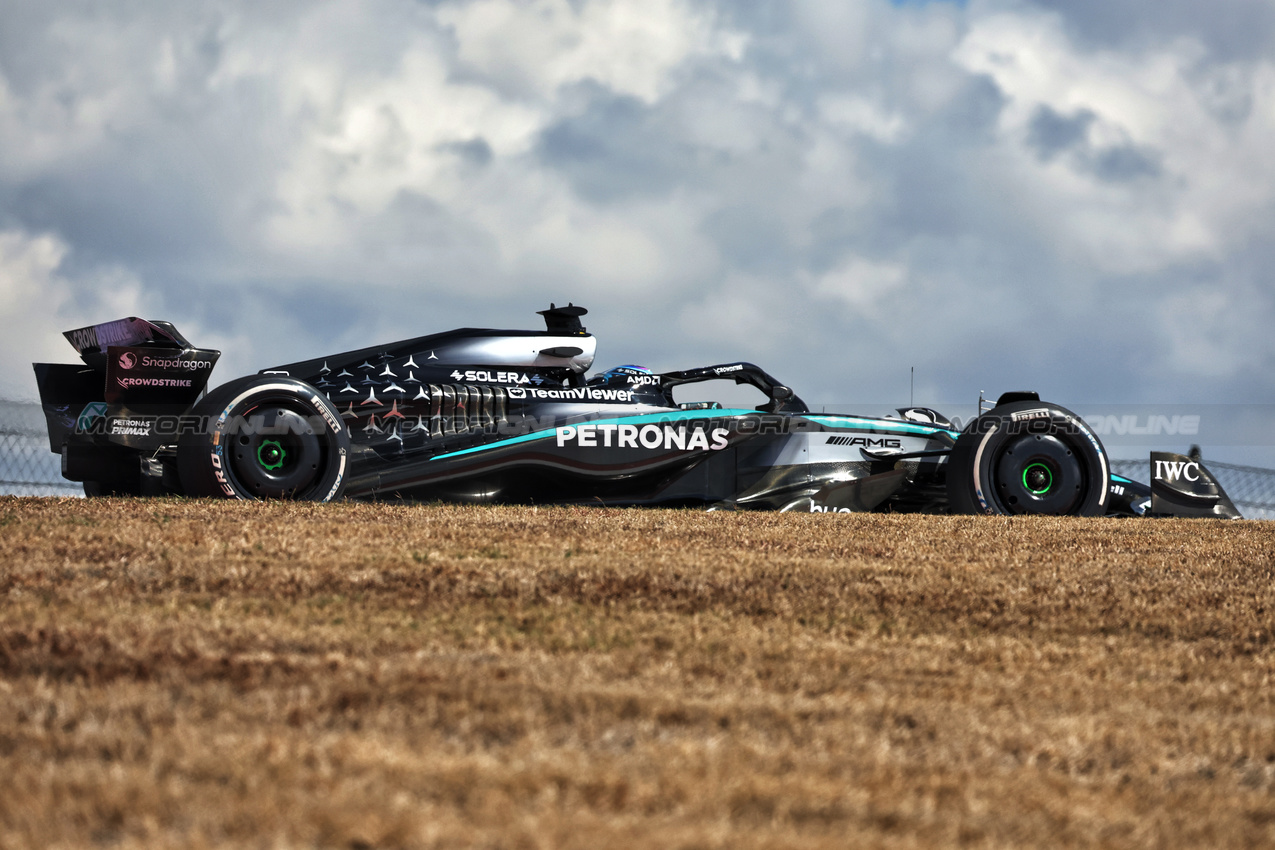 GP USA, George Russell (GBR) Mercedes AMG F1 W16.
17.10.2025. Formula 1 World Championship, Rd 19, United States Grand Prix, Austin, Texas, USA, Sprint Qualifiche Day
- www.xpbimages.com, EMail: requests@xpbimages.com © Copyright: Bearne / XPB Images