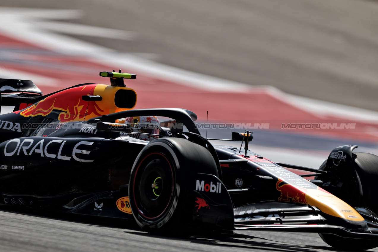GP USA, Yuki Tsunoda (JPN) Red Bull Racing RB21.
17.10.2025. Formula 1 World Championship, Rd 19, United States Grand Prix, Austin, Texas, USA, Sprint Qualifiche Day
- www.xpbimages.com, EMail: requests@xpbimages.com © Copyright: Charniaux / XPB Images