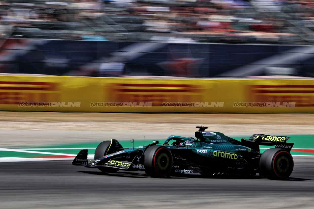 GP USA, Lance Stroll (CDN) Aston Martin F1 Team AMR25.

17.10.2025. Formula 1 World Championship, Rd 19, United States Grand Prix, Austin, Texas, USA, Sprint Qualifiche Day

 - www.xpbimages.com, EMail: requests@xpbimages.com © Copyright: Rew / XPB Images