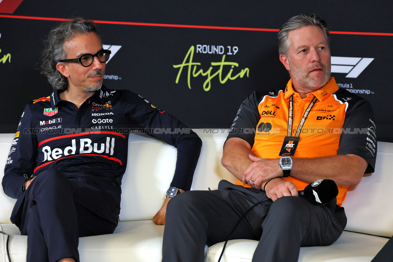 GP USA, (L to R): Laurent Mekies (FRA) Red Bull Racing Team Principal e CEO e Zak Brown (USA) McLaren Executive Director in the FIA Press Conference.

17.10.2025. Formula 1 World Championship, Rd 19, United States Grand Prix, Austin, Texas, USA, Sprint Qualifiche Day

- www.xpbimages.com, EMail: requests@xpbimages.com © Copyright: Moy / XPB Images