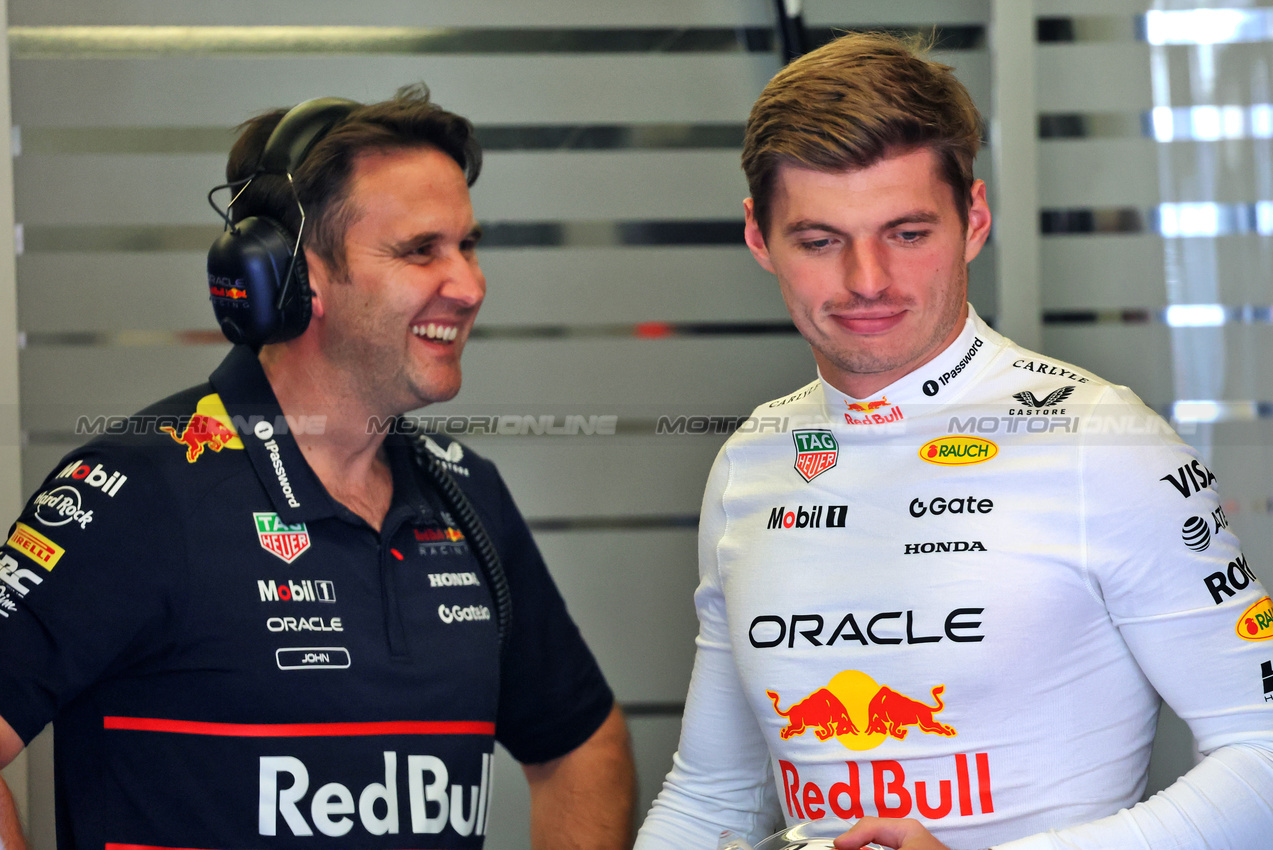 GP USA, Max Verstappen (NLD) Red Bull Racing.
17.10.2025. Formula 1 World Championship, Rd 19, United States Grand Prix, Austin, Texas, USA, Sprint Qualifiche Day
- www.xpbimages.com, EMail: requests@xpbimages.com © Copyright: Batchelor / XPB Images