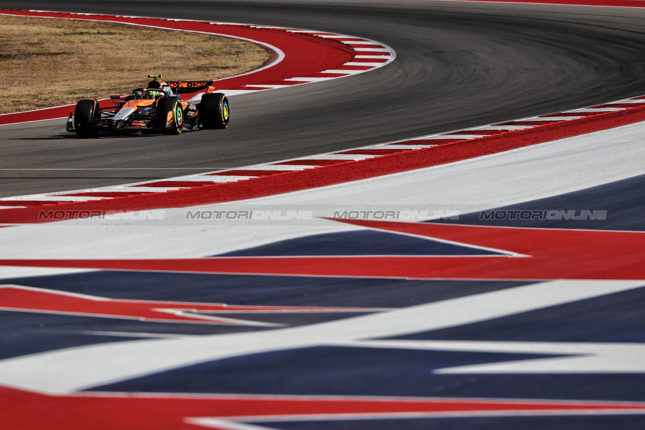 GP USA, Lando Norris (GBR) McLaren MCL39.
17.10.2025. Formula 1 World Championship, Rd 19, United States Grand Prix, Austin, Texas, USA, Sprint Qualifiche Day
- www.xpbimages.com, EMail: requests@xpbimages.com © Copyright: Rew / XPB Images