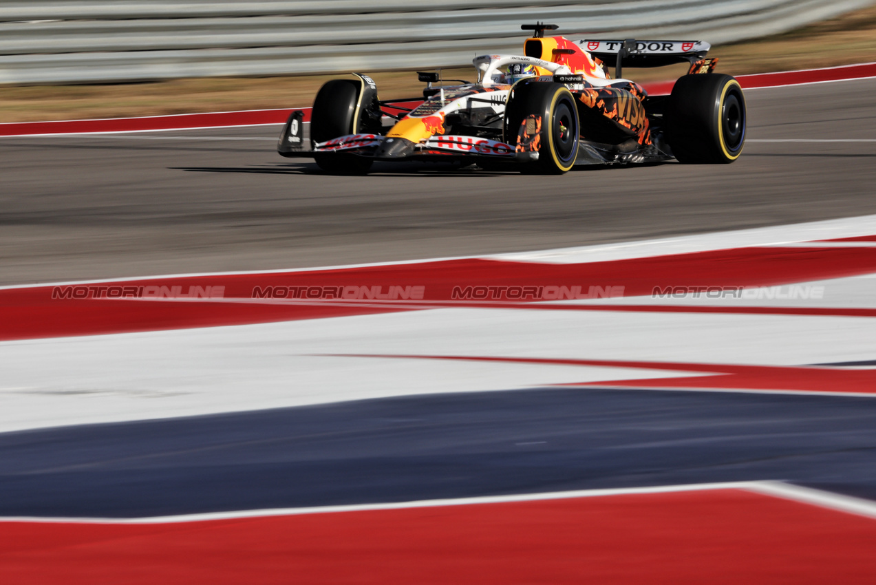 GP USA, Isack Hadjar (FRA) Racing Bulls VCARB 02.
17.10.2025. Formula 1 World Championship, Rd 19, United States Grand Prix, Austin, Texas, USA, Sprint Qualifiche Day
- www.xpbimages.com, EMail: requests@xpbimages.com © Copyright: Rew / XPB Images
