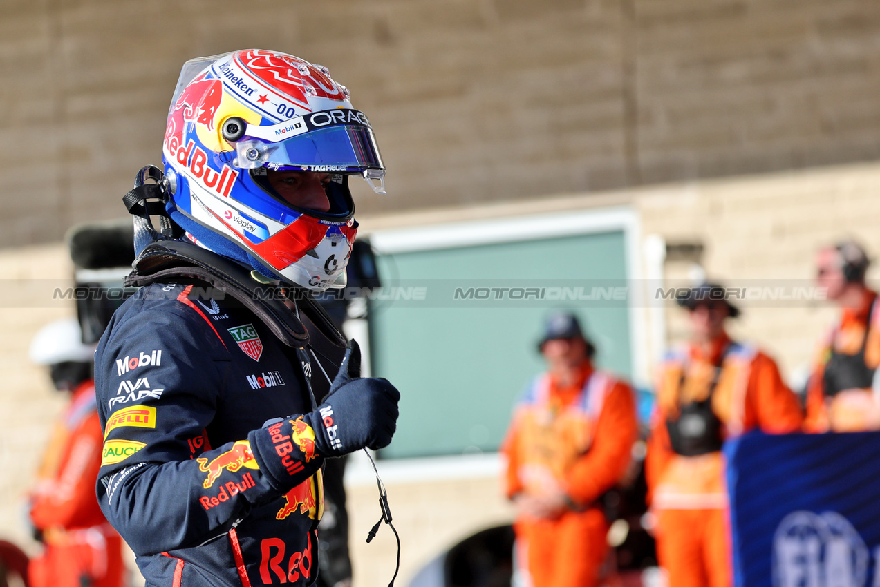 GP USA, Max Verstappen (NLD) Red Bull Racing celebrates his pole position in Sprint qualifying parc ferme.
17.10.2025. Formula 1 World Championship, Rd 19, United States Grand Prix, Austin, Texas, USA, Sprint Qualifiche Day
- www.xpbimages.com, EMail: requests@xpbimages.com © Copyright: Batchelor / XPB Images