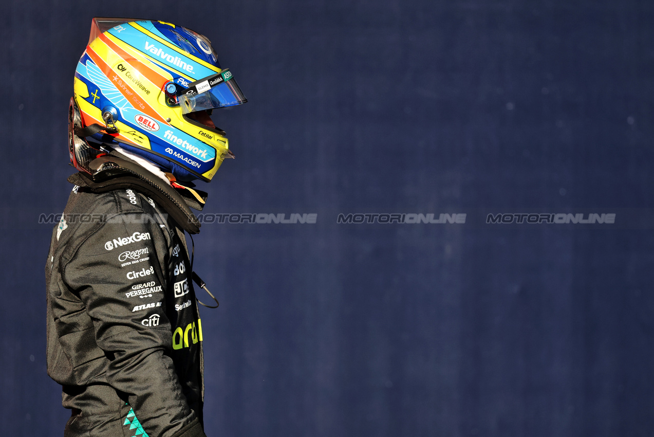 GP USA, Fernando Alonso (ESP) Aston Martin F1 Team in Sprint qualifying parc ferme.

17.10.2025. Formula 1 World Championship, Rd 19, United States Grand Prix, Austin, Texas, USA, Sprint Qualifiche Day

- www.xpbimages.com, EMail: requests@xpbimages.com © Copyright: Batchelor / XPB Images