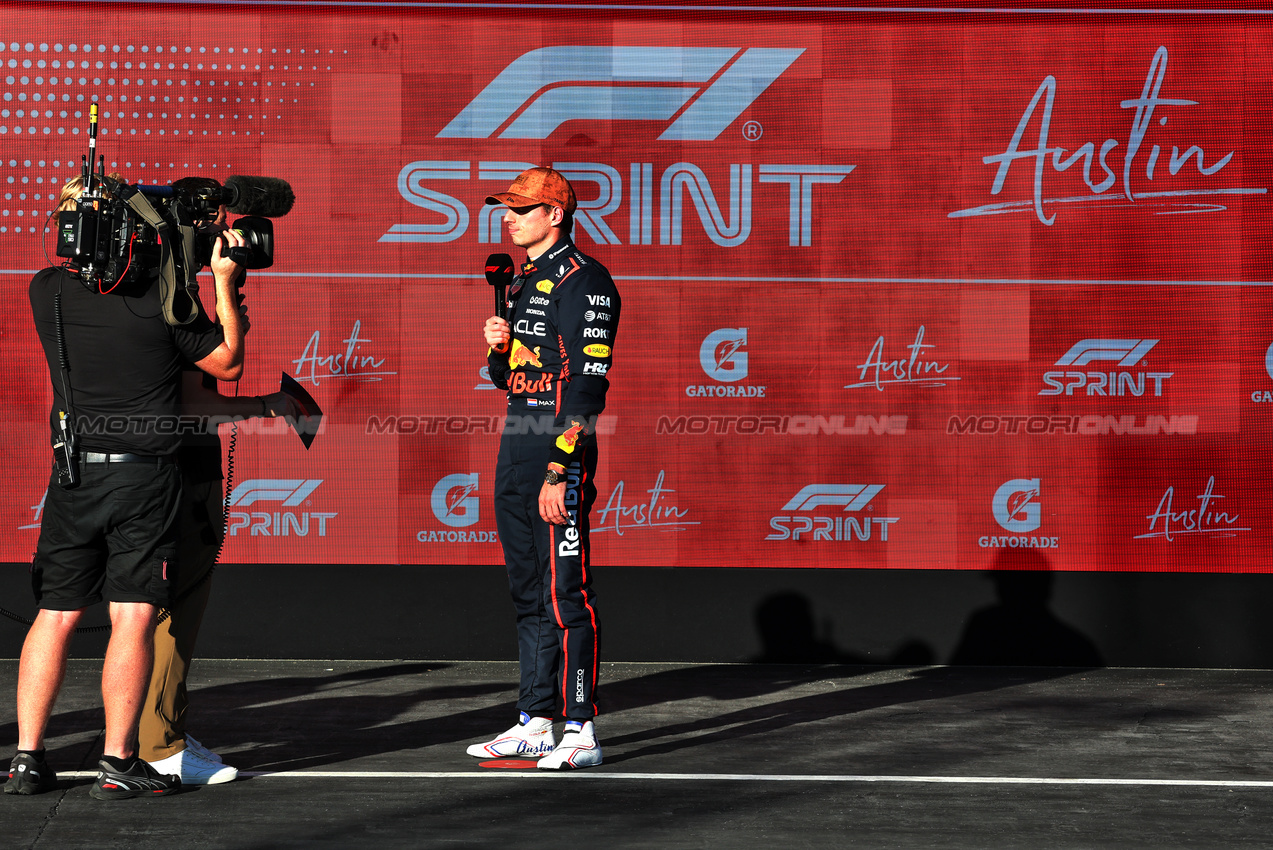 GP USA, Max Verstappen (NLD) Red Bull Racing in Sprint qualifying parc ferme.
17.10.2025. Formula 1 World Championship, Rd 19, United States Grand Prix, Austin, Texas, USA, Sprint Qualifiche Day
- www.xpbimages.com, EMail: requests@xpbimages.com © Copyright: Batchelor / XPB Images