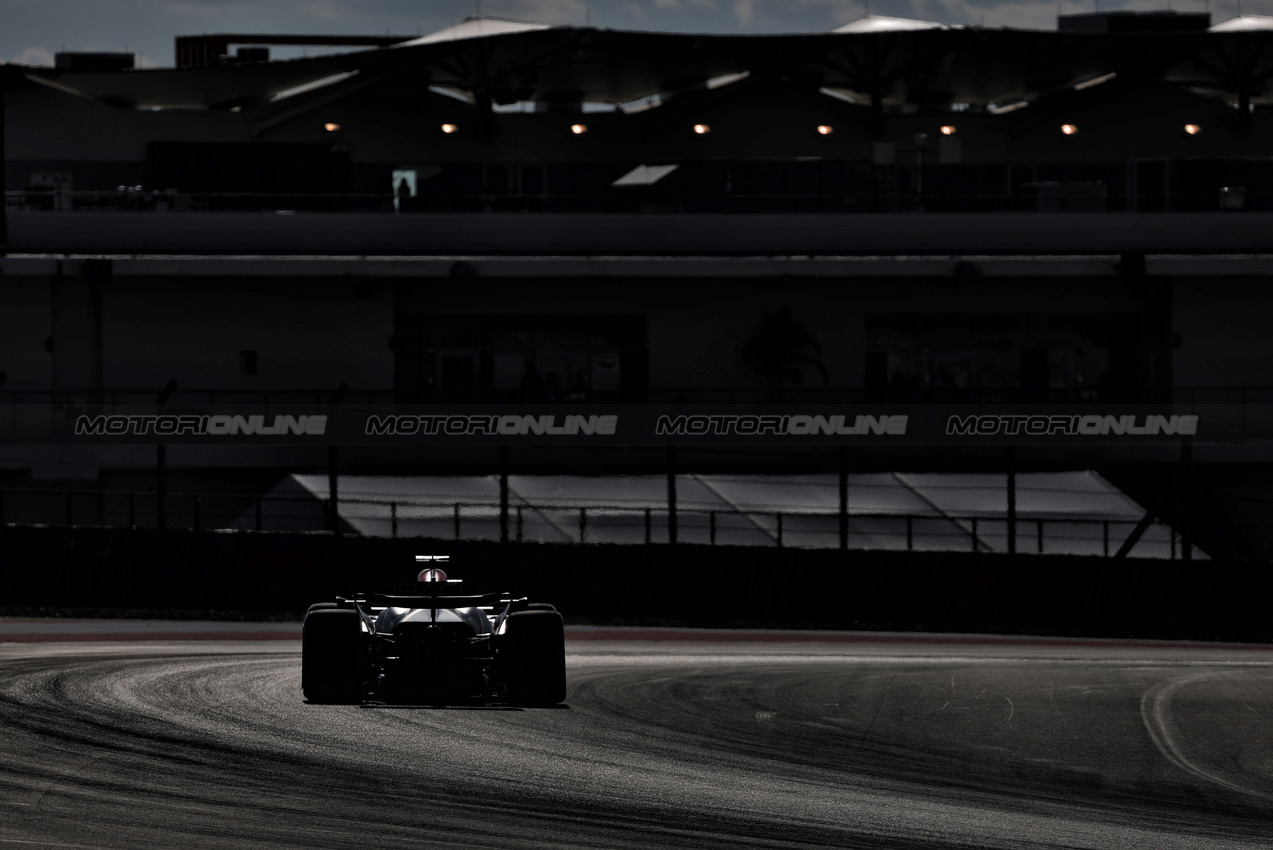 GP USA, Max Verstappen (NLD) Red Bull Racing RB21.

17.10.2025. Formula 1 World Championship, Rd 19, United States Grand Prix, Austin, Texas, USA, Sprint Qualifiche Day

- www.xpbimages.com, EMail: requests@xpbimages.com © Copyright: Charniaux / XPB Images