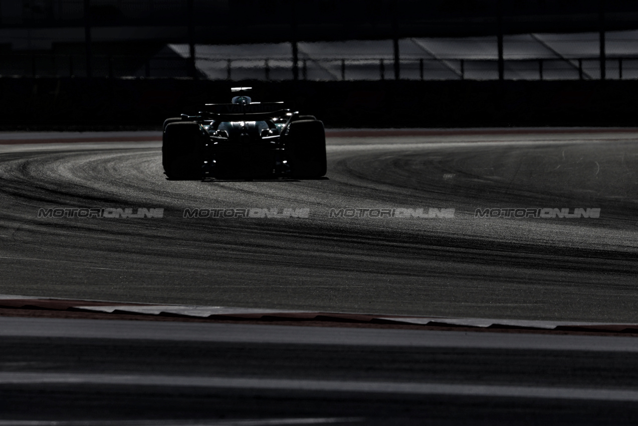 GP USA, Lance Stroll (CDN) Aston Martin F1 Team AMR25.
17.10.2025. Formula 1 World Championship, Rd 19, United States Grand Prix, Austin, Texas, USA, Sprint Qualifiche Day
- www.xpbimages.com, EMail: requests@xpbimages.com © Copyright: Charniaux / XPB Images