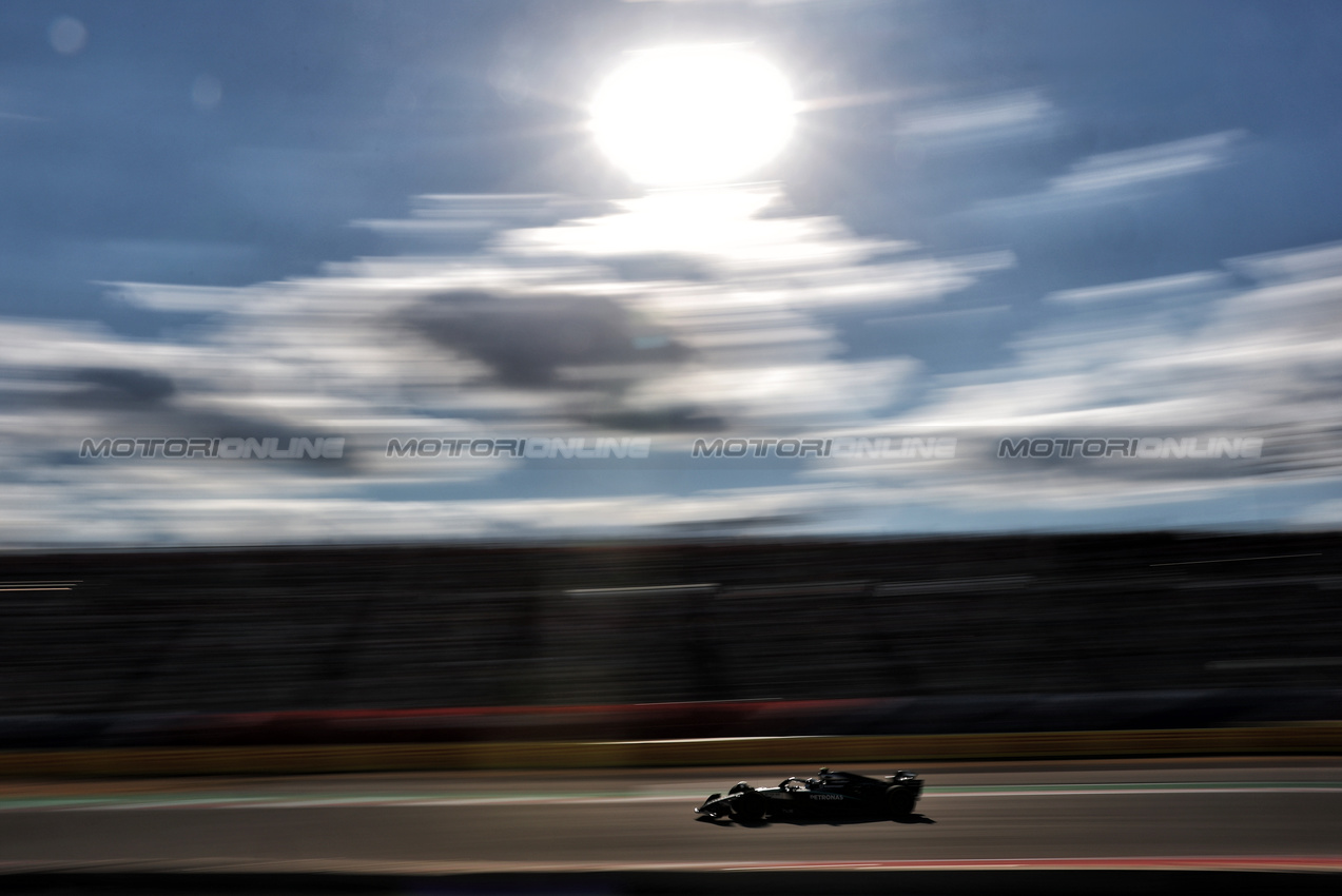 GP USA, Andrea Kimi Antonelli (ITA) Mercedes AMG F1 W16.
17.10.2025. Formula 1 World Championship, Rd 19, United States Grand Prix, Austin, Texas, USA, Sprint Qualifiche Day
- www.xpbimages.com, EMail: requests@xpbimages.com © Copyright: Charniaux / XPB Images