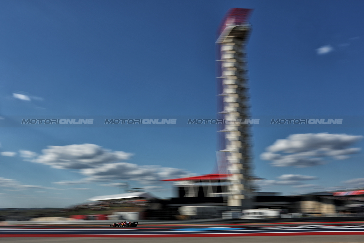 GP USA, Lewis Hamilton (GBR) Ferrari SF-25.
17.10.2025. Formula 1 World Championship, Rd 19, United States Grand Prix, Austin, Texas, USA, Sprint Qualifiche Day
- www.xpbimages.com, EMail: requests@xpbimages.com © Copyright: Charniaux / XPB Images