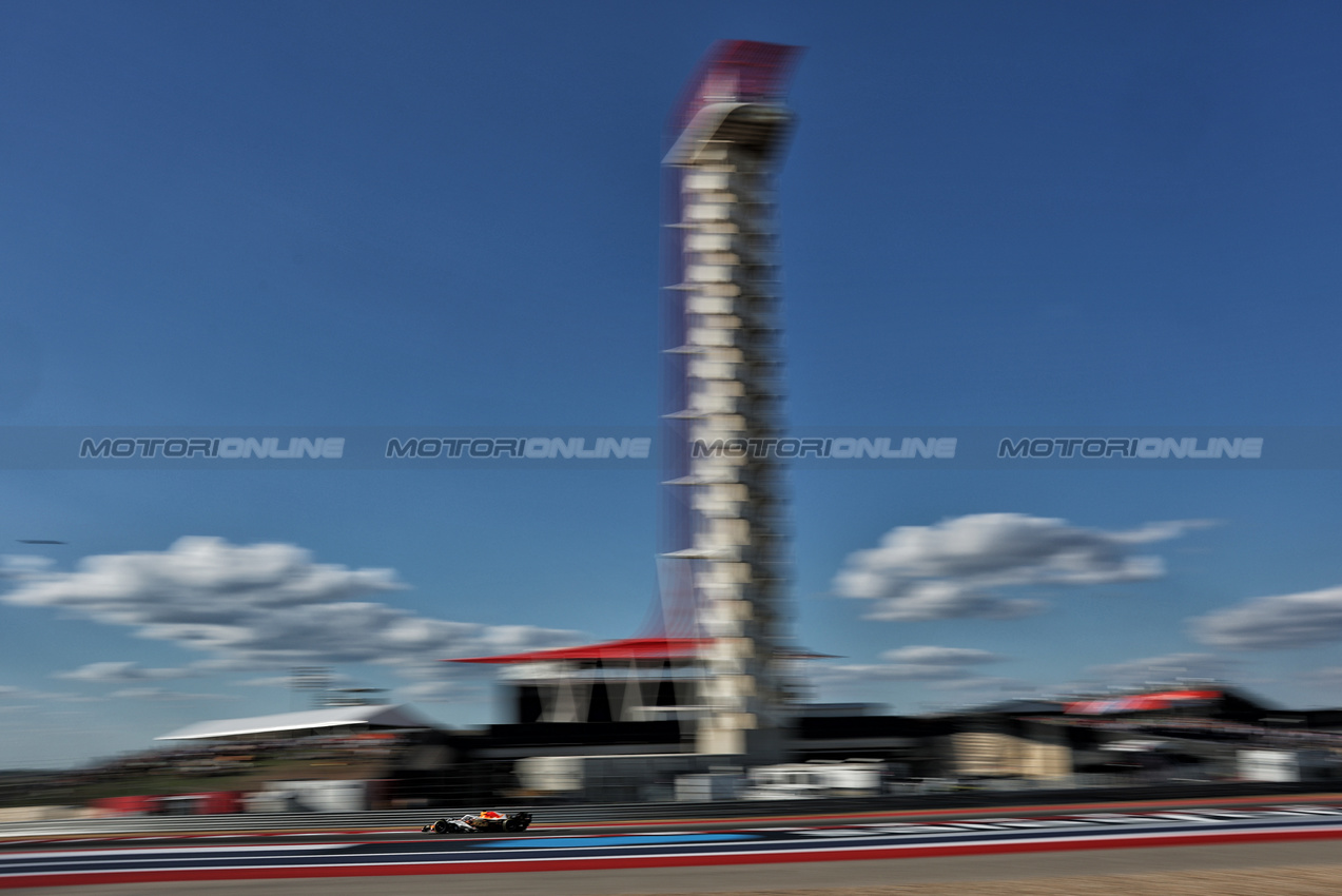 GP USA, Isack Hadjar (FRA) Racing Bulls VCARB 02.
17.10.2025. Formula 1 World Championship, Rd 19, United States Grand Prix, Austin, Texas, USA, Sprint Qualifiche Day
- www.xpbimages.com, EMail: requests@xpbimages.com © Copyright: Charniaux / XPB Images