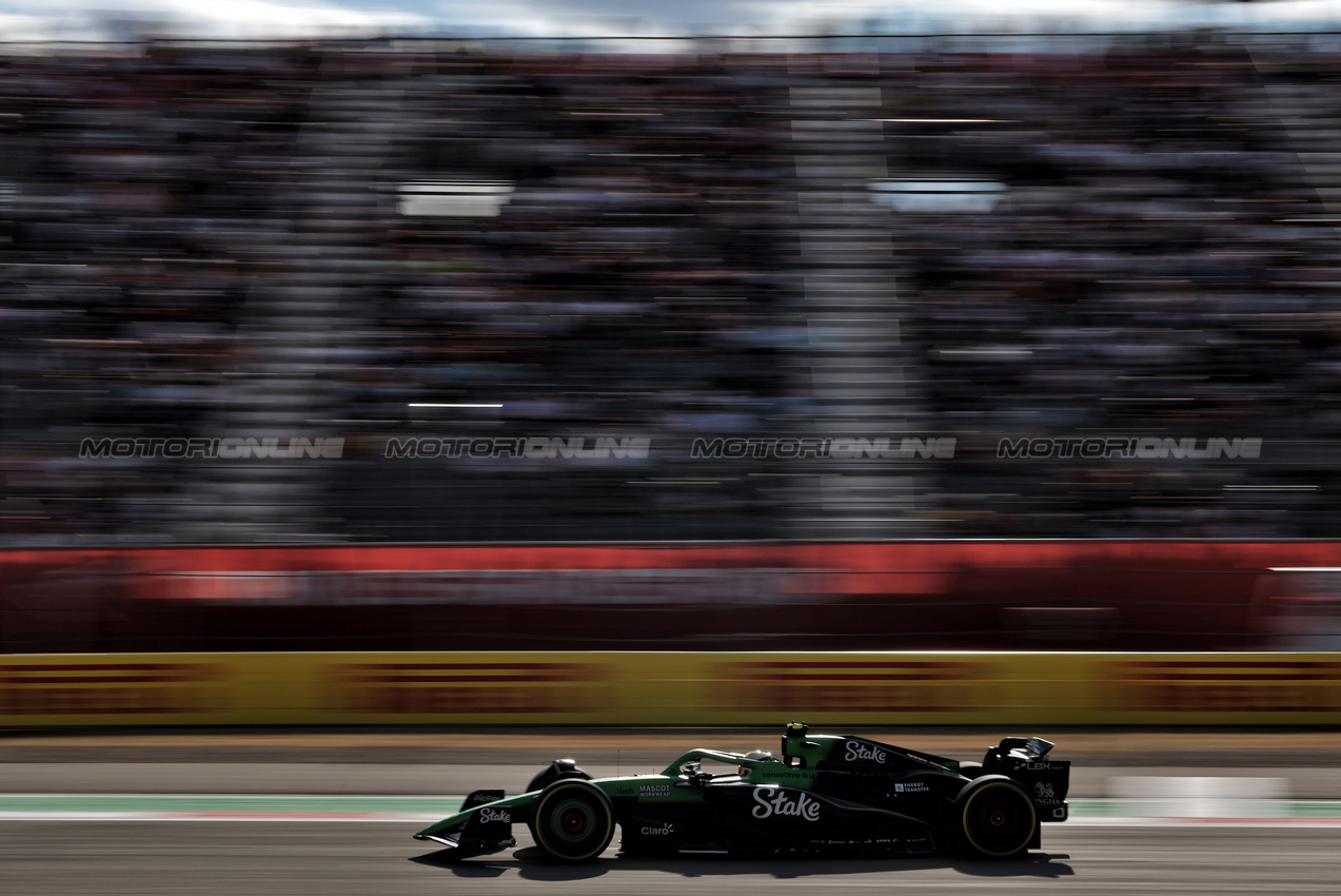 GP USA, Gabriel Bortoleto (BRA) Sauber C45.

17.10.2025. Formula 1 World Championship, Rd 19, United States Grand Prix, Austin, Texas, USA, Sprint Qualifiche Day

- www.xpbimages.com, EMail: requests@xpbimages.com © Copyright: Charniaux / XPB Images
