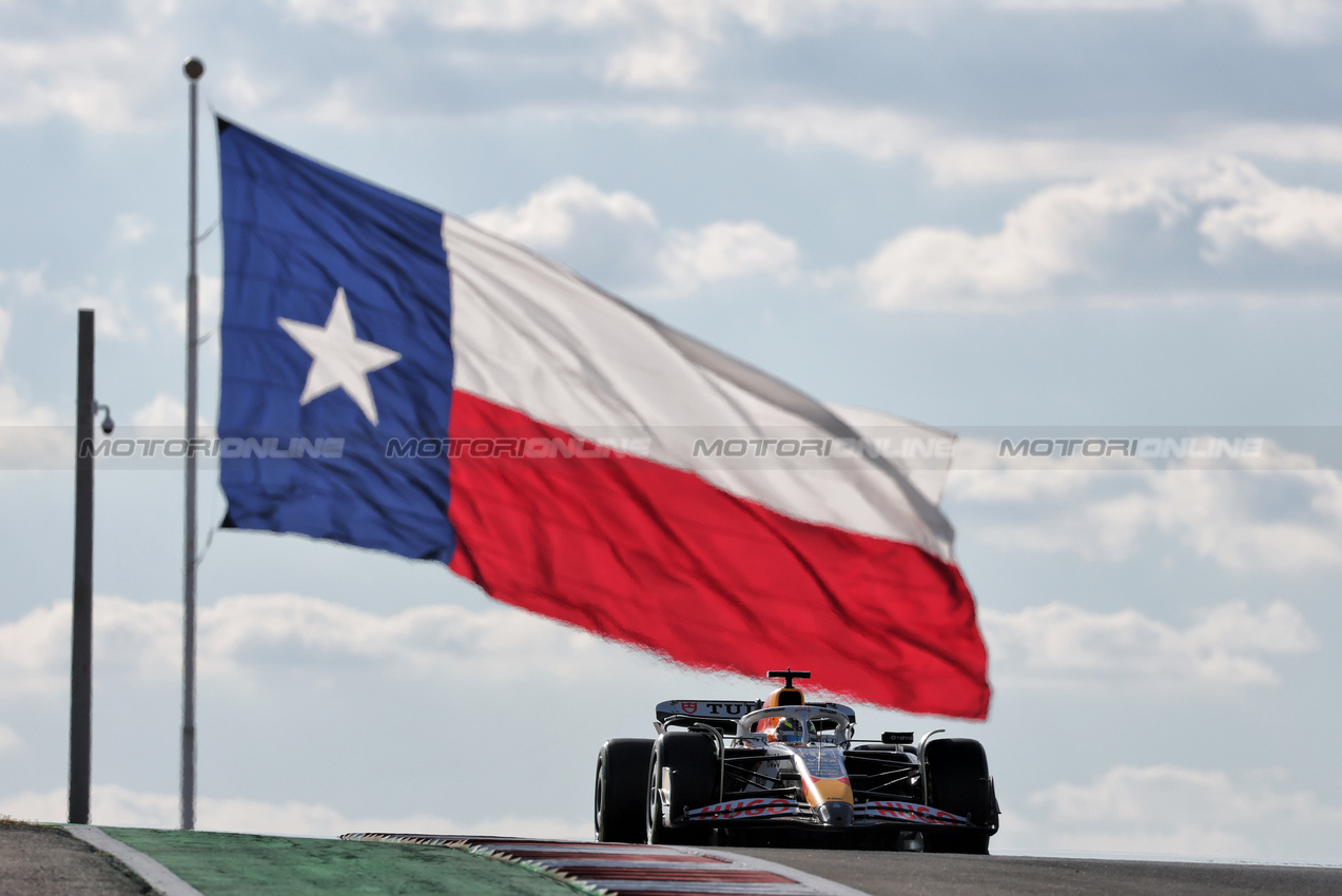 GP USA, Isack Hadjar (FRA) Racing Bulls VCARB 02.

17.10.2025. Formula 1 World Championship, Rd 19, United States Grand Prix, Austin, Texas, USA, Sprint Qualifiche Day

- www.xpbimages.com, EMail: requests@xpbimages.com © Copyright: Moy / XPB Images