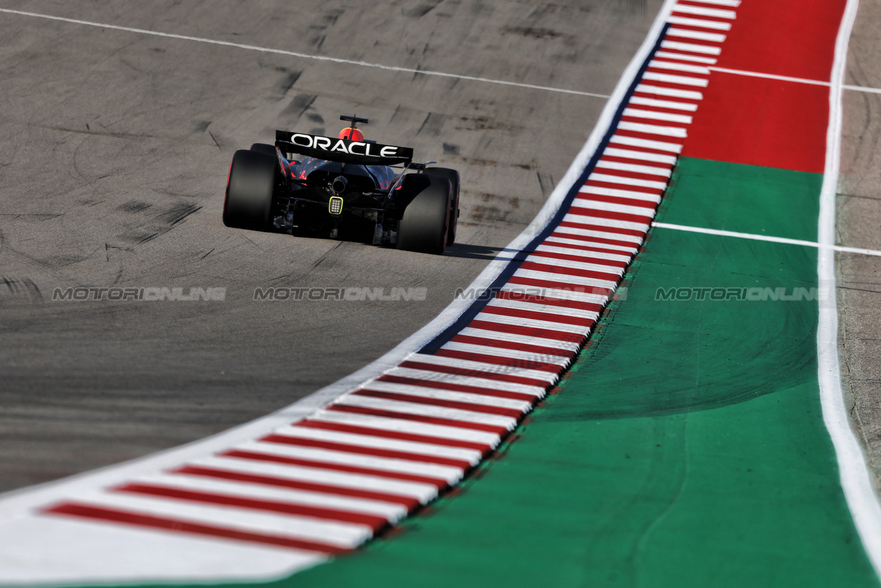 GP USA, Max Verstappen (NLD) Red Bull Racing RB21.
17.10.2025. Formula 1 World Championship, Rd 19, United States Grand Prix, Austin, Texas, USA, Sprint Qualifiche Day
- www.xpbimages.com, EMail: requests@xpbimages.com © Copyright: Moy / XPB Images
