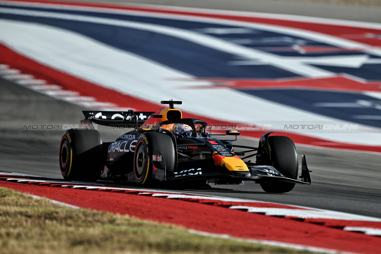 GP USA, Max Verstappen (NLD) Red Bull Racing RB21.
17.10.2025. Formula 1 World Championship, Rd 19, United States Grand Prix, Austin, Texas, USA, Sprint Qualifiche Day
- www.xpbimages.com, EMail: requests@xpbimages.com © Copyright: Price / XPB Images