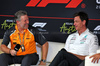 GP USA, (L to R): Zak Brown (USA) McLaren Executive Director e Toto Wolff (GER) Mercedes AMG F1 Shareholder e Executive Director in the FIA Press Conference.
17.10.2025. Formula 1 World Championship, Rd 19, United States Grand Prix, Austin, Texas, USA, Sprint Qualifiche Day
- www.xpbimages.com, EMail: requests@xpbimages.com © Copyright: Moy / XPB Images
