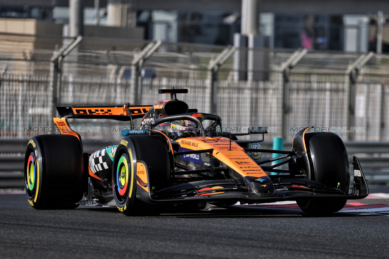 TEST ABU DHABI, Pato O'Ward (MEX) McLaren MCL39 Reserve Driver.
09.12.2025. Formula 1 Testing, Yas Marina Circuit, Abu Dhabi, Tuesday.
- www.xpbimages.com, EMail: requests@xpbimages.com © Copyright: Moy / XPB Images