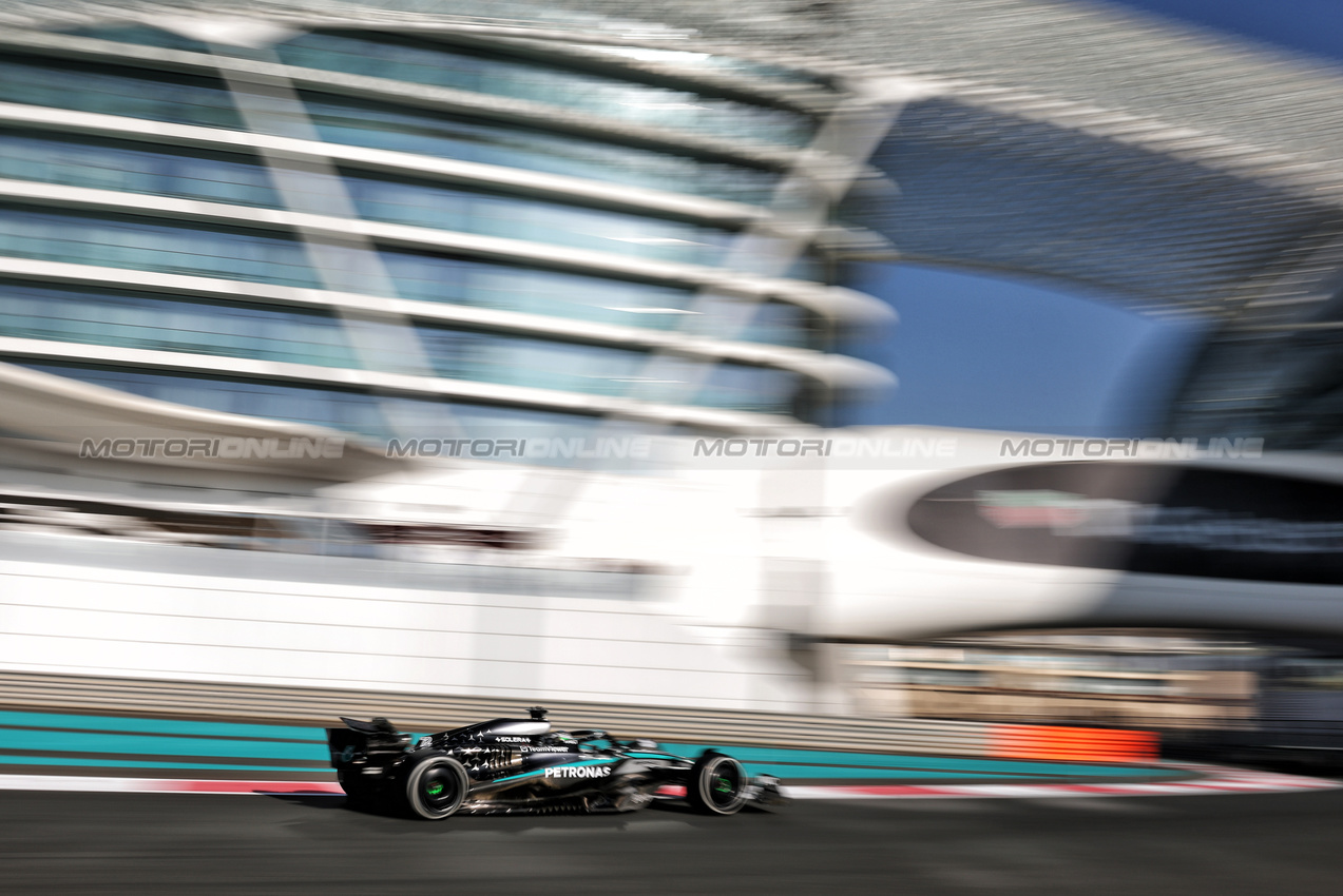 TEST ABU DHABI, Frederik Vesti (DEN) Mercedes AMG F1 W16 Reserve Driver.
09.12.2025. Formula 1 Testing, Yas Marina Circuit, Abu Dhabi, Tuesday.
- www.xpbimages.com, EMail: requests@xpbimages.com © Copyright: Moy / XPB Images