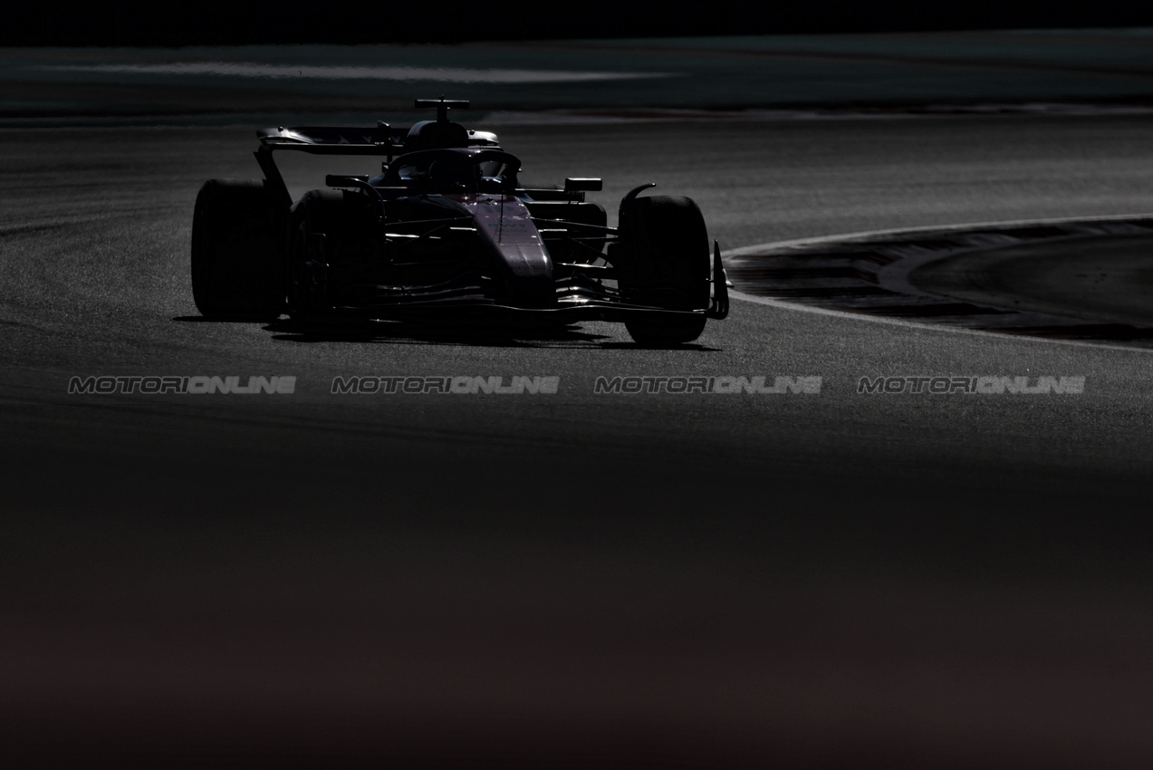 TEST ABU DHABI, Pierre Gasly (FRA) Alpine F1 Team A525.
09.12.2025. Formula 1 Testing, Yas Marina Circuit, Abu Dhabi, Tuesday.
- www.xpbimages.com, EMail: requests@xpbimages.com © Copyright: Moy / XPB Images