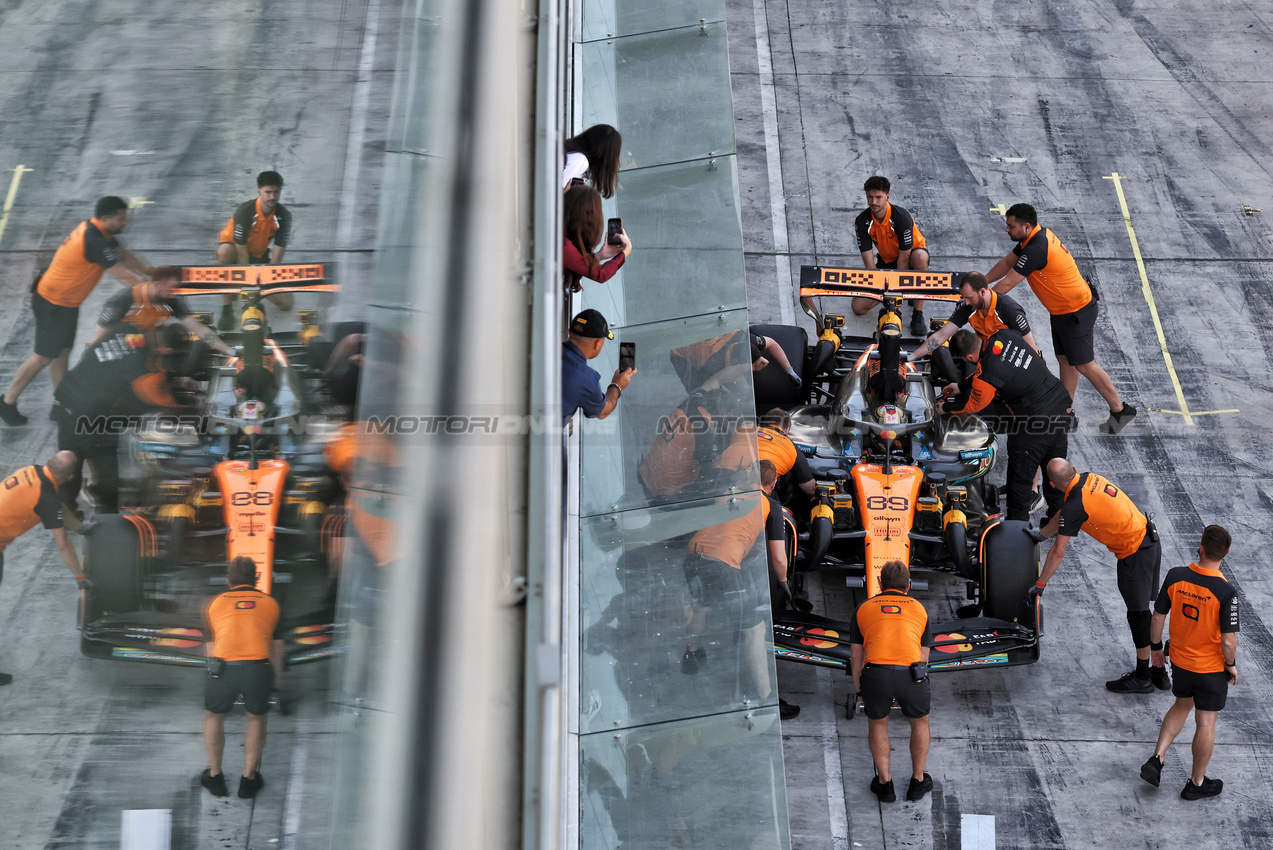 TEST ABU DHABI, Pato O'Ward (MEX) McLaren MCL39 Reserve Driver.

09.12.2025. Formula 1 Testing, Yas Marina Circuit, Abu Dhabi, Tuesday.

- www.xpbimages.com, EMail: requests@xpbimages.com © Copyright: Bearne / XPB Images