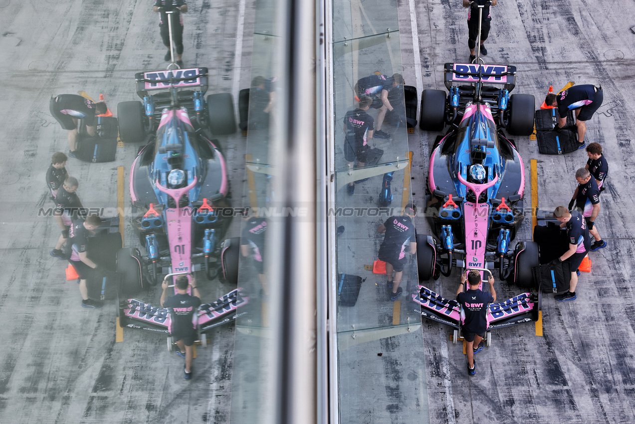 TEST ABU DHABI, Pierre Gasly (FRA) Alpine F1 Team A525.
09.12.2025. Formula 1 Testing, Yas Marina Circuit, Abu Dhabi, Tuesday.
- www.xpbimages.com, EMail: requests@xpbimages.com © Copyright: Bearne / XPB Images