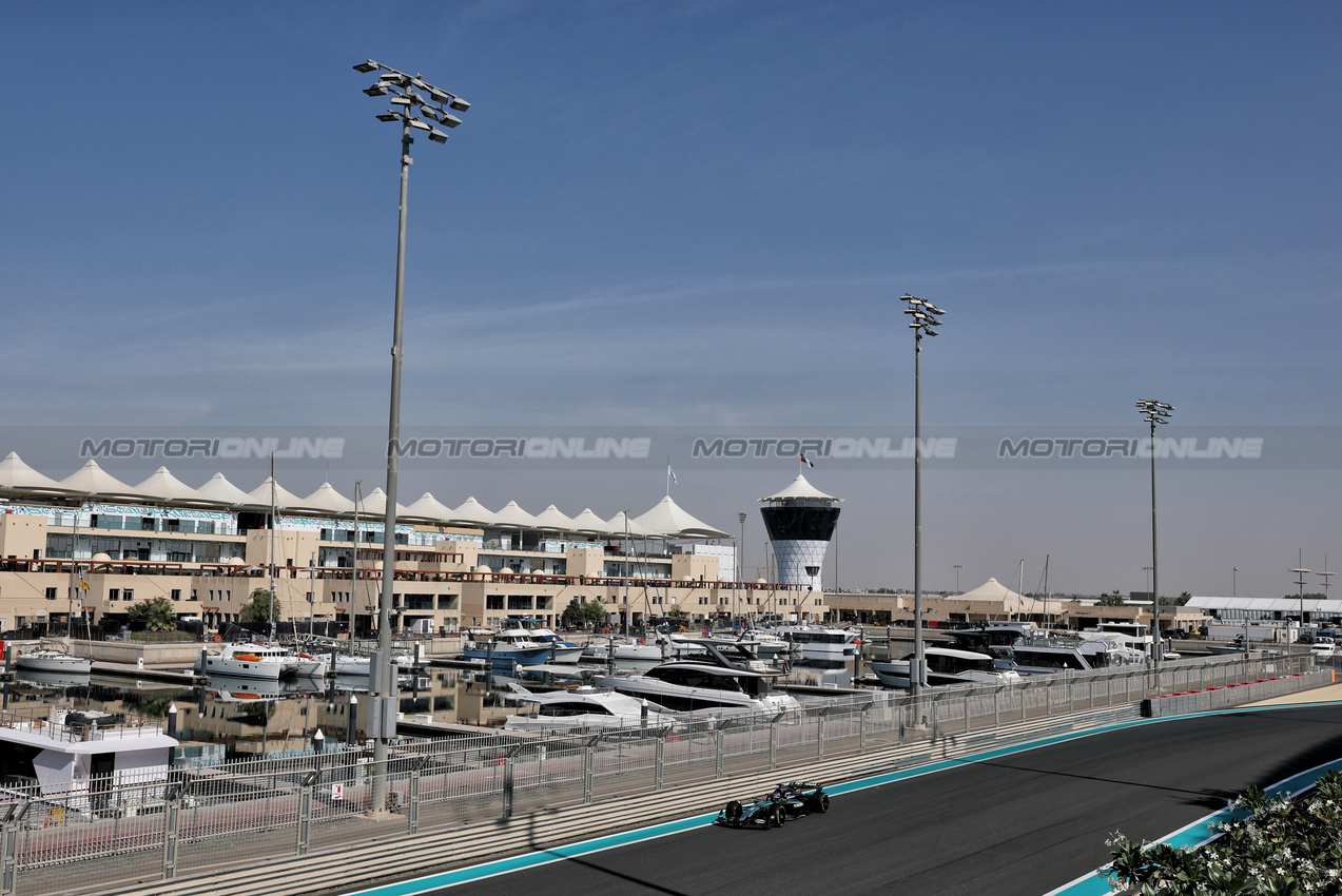 TEST ABU DHABI, Frederik Vesti (DEN) Mercedes AMG F1 W16 Reserve Driver.

09.12.2025. Formula 1 Testing, Yas Marina Circuit, Abu Dhabi, Tuesday.

- www.xpbimages.com, EMail: requests@xpbimages.com © Copyright: Moy / XPB Images