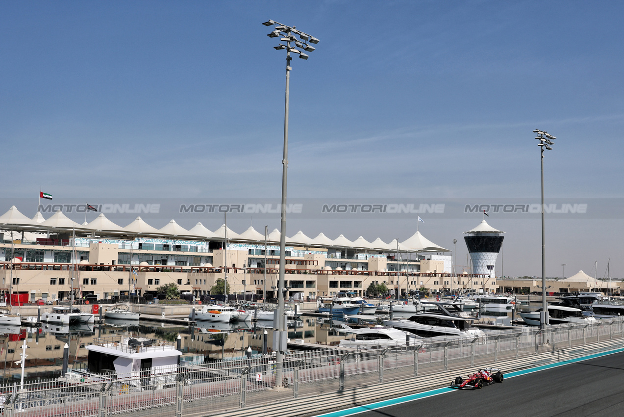 TEST ABU DHABI, Charles Leclerc (MON) Ferrari SF-25.
09.12.2025. Formula 1 Testing, Yas Marina Circuit, Abu Dhabi, Tuesday.
- www.xpbimages.com, EMail: requests@xpbimages.com © Copyright: Moy / XPB Images