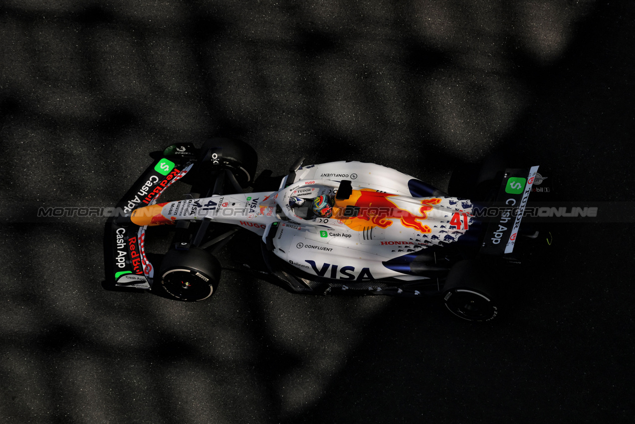 TEST ABU DHABI, Arvid Lindblad (GBR) Racing Bulls VCARB 02.
09.12.2025. Formula 1 Testing, Yas Marina Circuit, Abu Dhabi, Tuesday.
- www.xpbimages.com, EMail: requests@xpbimages.com © Copyright: Moy / XPB Images