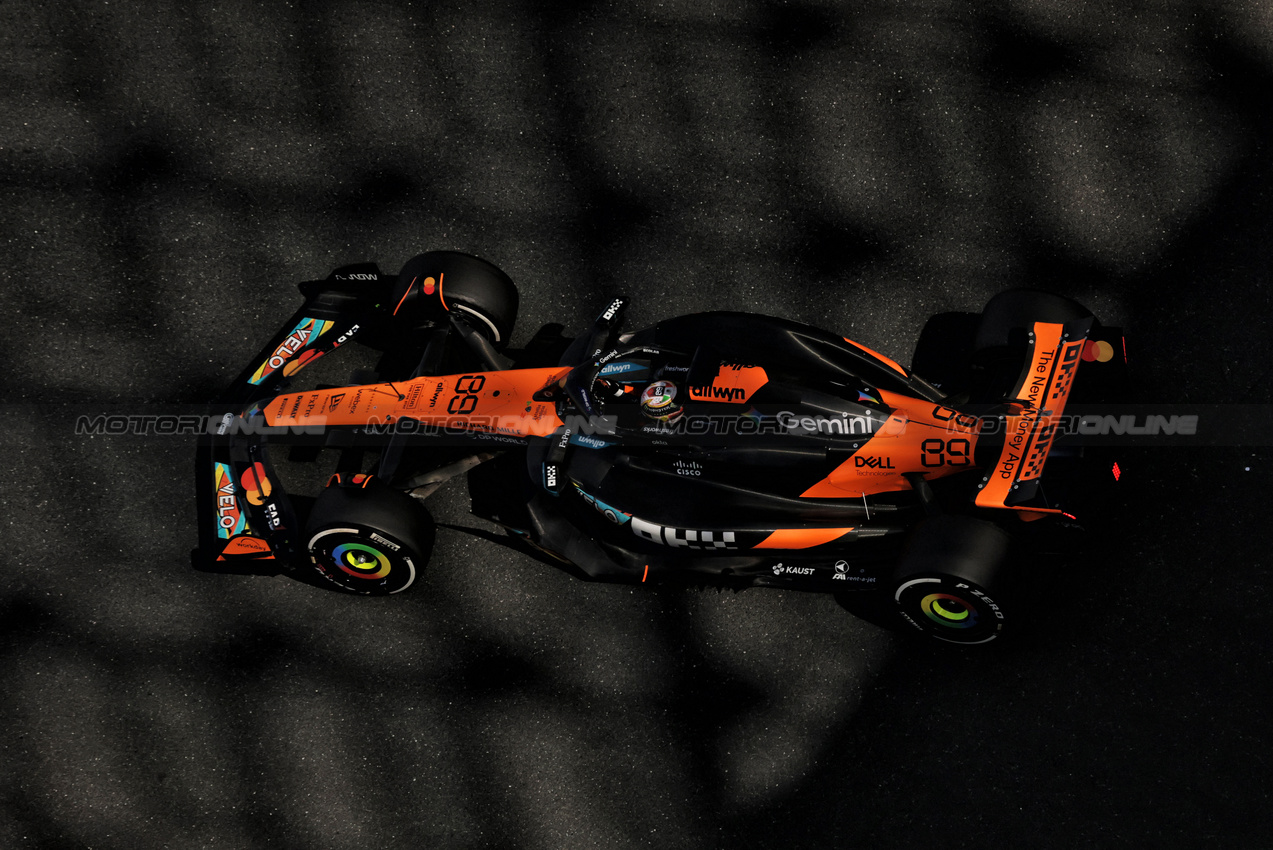 TEST ABU DHABI, Pato O'Ward (MEX) McLaren MCL39 Reserve Driver.

09.12.2025. Formula 1 Testing, Yas Marina Circuit, Abu Dhabi, Tuesday.

- www.xpbimages.com, EMail: requests@xpbimages.com © Copyright: Moy / XPB Images