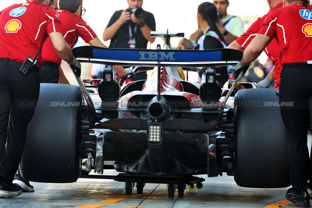 TEST ABU DHABI, Lewis Hamilton (GBR) Ferrari SF-25 - rear diffuser detail.

09.12.2025. Formula 1 Testing, Yas Marina Circuit, Abu Dhabi, Tuesday.

- www.xpbimages.com, EMail: requests@xpbimages.com © Copyright: Bearne / XPB Images