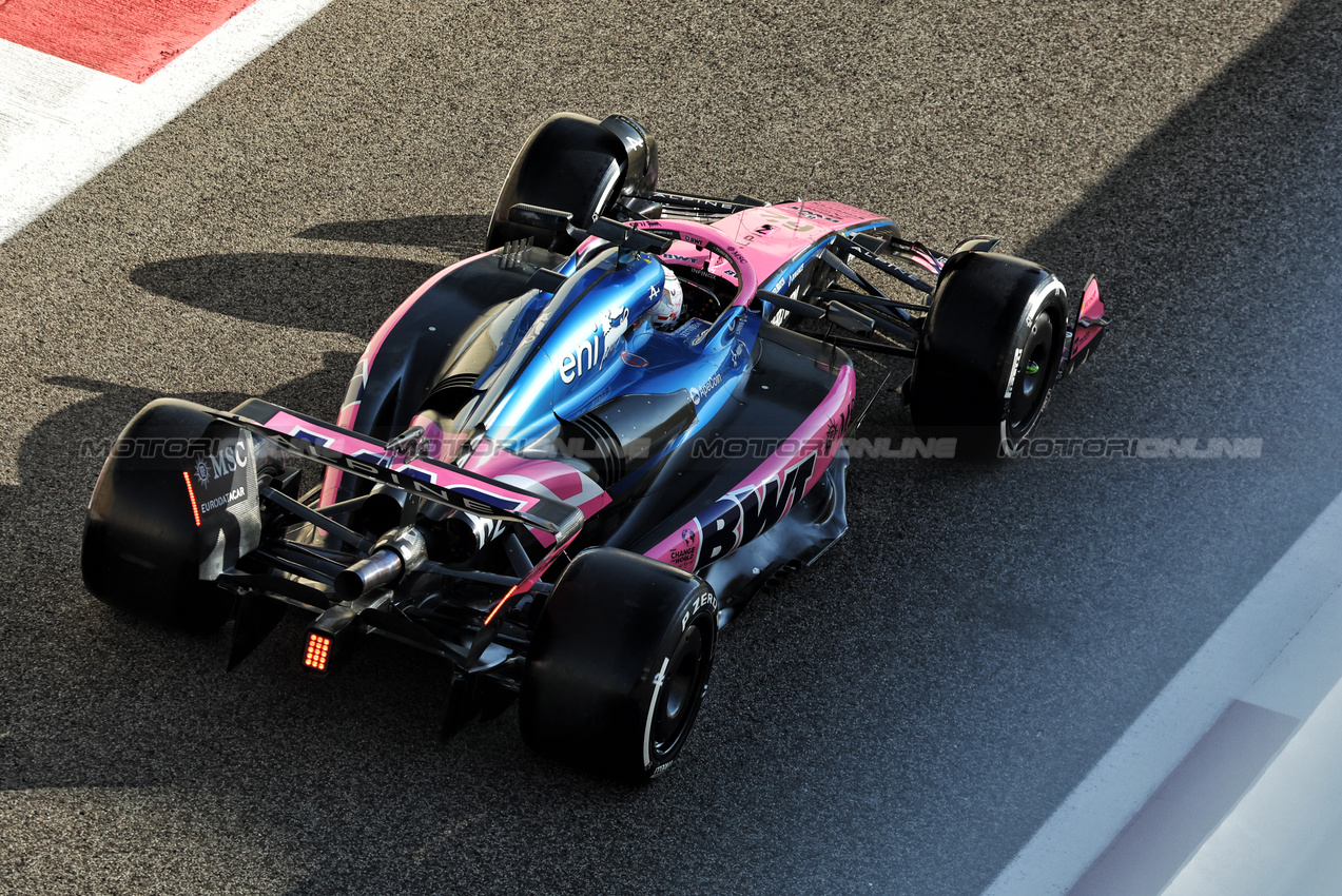 TEST ABU DHABI, Kush Maini (IND) Alpine F1 Team A525 Test Driver.
09.12.2025. Formula 1 Testing, Yas Marina Circuit, Abu Dhabi, Tuesday.
- www.xpbimages.com, EMail: requests@xpbimages.com © Copyright: Bearne / XPB Images