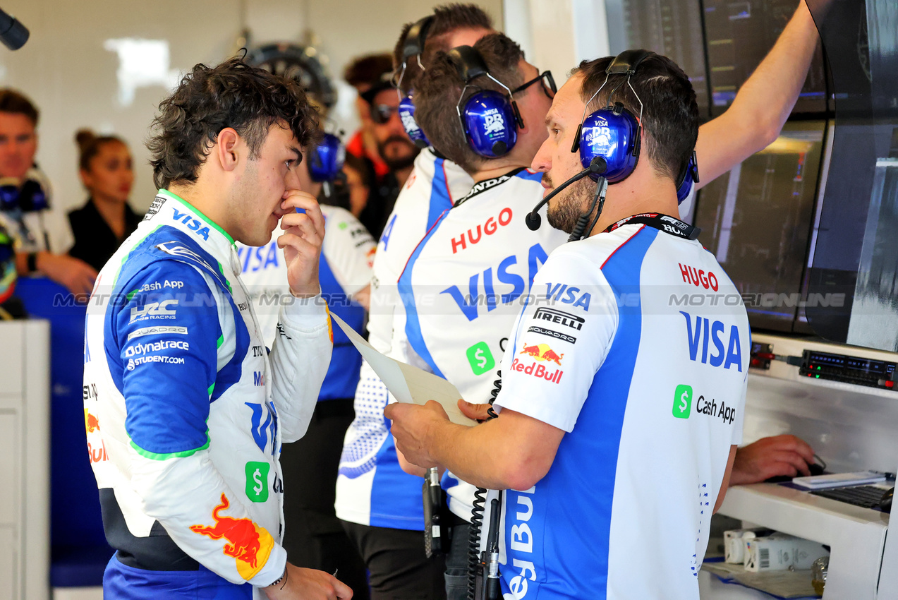 TEST ABU DHABI, Arvid Lindblad (GBR) Racing Bulls.

09.12.2025. Formula 1 Testing, Yas Marina Circuit, Abu Dhabi, Tuesday.

- www.xpbimages.com, EMail: requests@xpbimages.com © Copyright: Charniaux / XPB Images