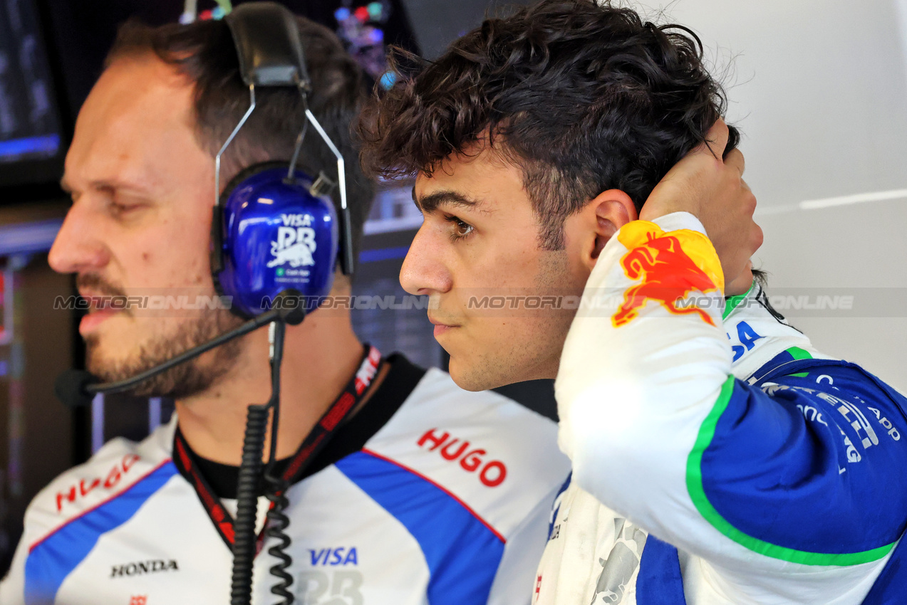 TEST ABU DHABI, Arvid Lindblad (GBR) Racing Bulls.

09.12.2025. Formula 1 Testing, Yas Marina Circuit, Abu Dhabi, Tuesday.

- www.xpbimages.com, EMail: requests@xpbimages.com © Copyright: Charniaux / XPB Images