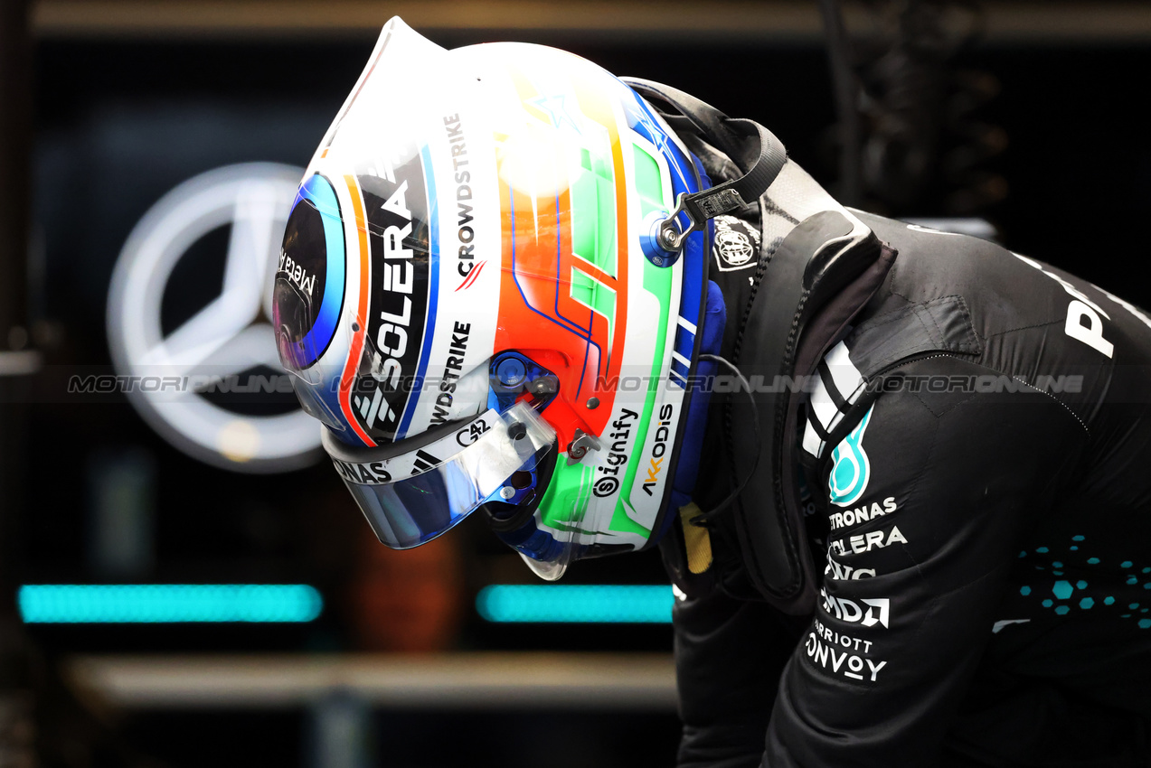 TEST ABU DHABI, Andrea Kimi Antonelli (ITA) Mercedes AMG F1 W16.
09.12.2025. Formula 1 Testing, Yas Marina Circuit, Abu Dhabi, Tuesday.
- www.xpbimages.com, EMail: requests@xpbimages.com © Copyright: Charniaux / XPB Images