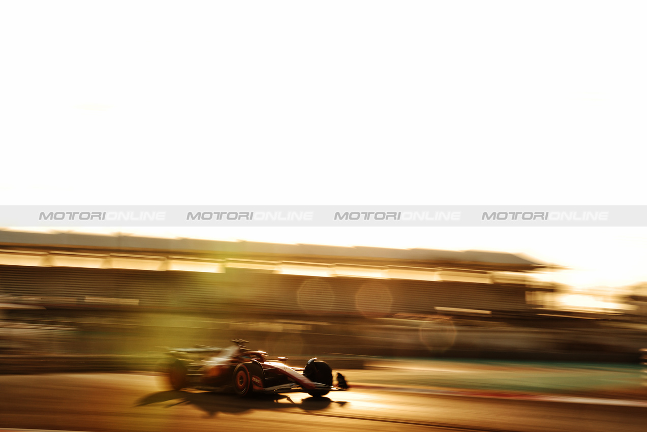 TEST ABU DHABI, Dino Beganovic (SWE) Ferrari SF-25 Academy Driver.

09.12.2025. Formula 1 Testing, Yas Marina Circuit, Abu Dhabi, Tuesday.

- www.xpbimages.com, EMail: requests@xpbimages.com © Copyright: Moy / XPB Images