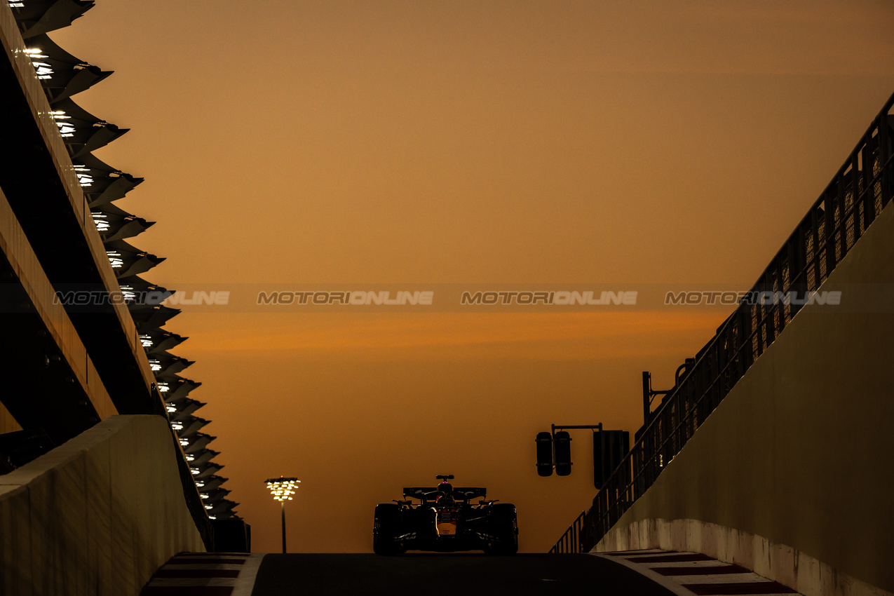 TEST ABU DHABI