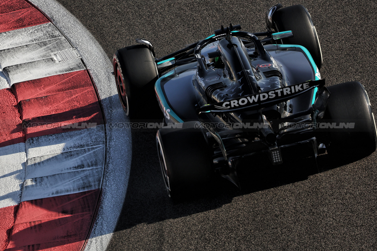 TEST ABU DHABI, Frederik Vesti (DEN) Mercedes AMG F1 W16 Reserve Driver.
09.12.2025. Formula 1 Testing, Yas Marina Circuit, Abu Dhabi, Tuesday.
- www.xpbimages.com, EMail: requests@xpbimages.com © Copyright: Bearne / XPB Images