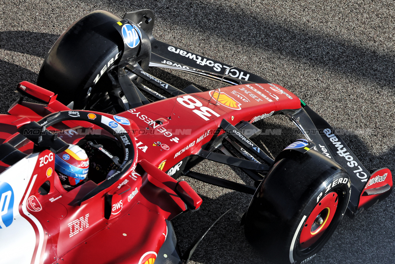 TEST ABU DHABI, Dino Beganovic (SWE) Ferrari SF-25 Academy Driver.
09.12.2025. Formula 1 Testing, Yas Marina Circuit, Abu Dhabi, Tuesday.
- www.xpbimages.com, EMail: requests@xpbimages.com © Copyright: Bearne / XPB Images