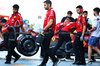 TEST ABU DHABI, Lewis Hamilton (GBR) Ferrari SF-25 in the pits.
09.12.2025. Formula 1 Testing, Yas Marina Circuit, Abu Dhabi, Tuesday.
- www.xpbimages.com, EMail: requests@xpbimages.com © Copyright: Bearne / XPB Images