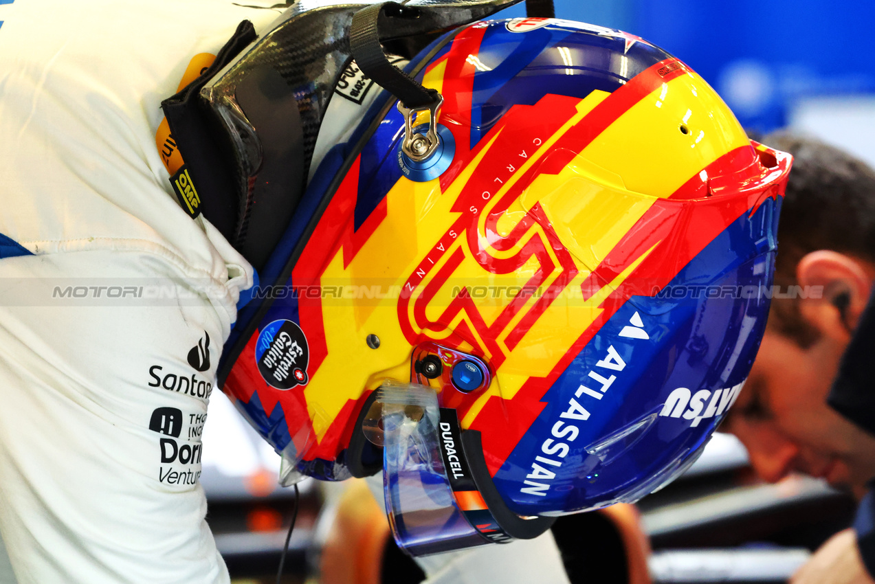 TEST BAHRAIN, Carlos Sainz (ESP) Atlassian Williams Racing FW46.

27.02.2025. Formula 1 Testing, Sakhir, Bahrain, Day Two.

- www.xpbimages.com, EMail: requests@xpbimages.com © Copyright: Charniaux / XPB Images