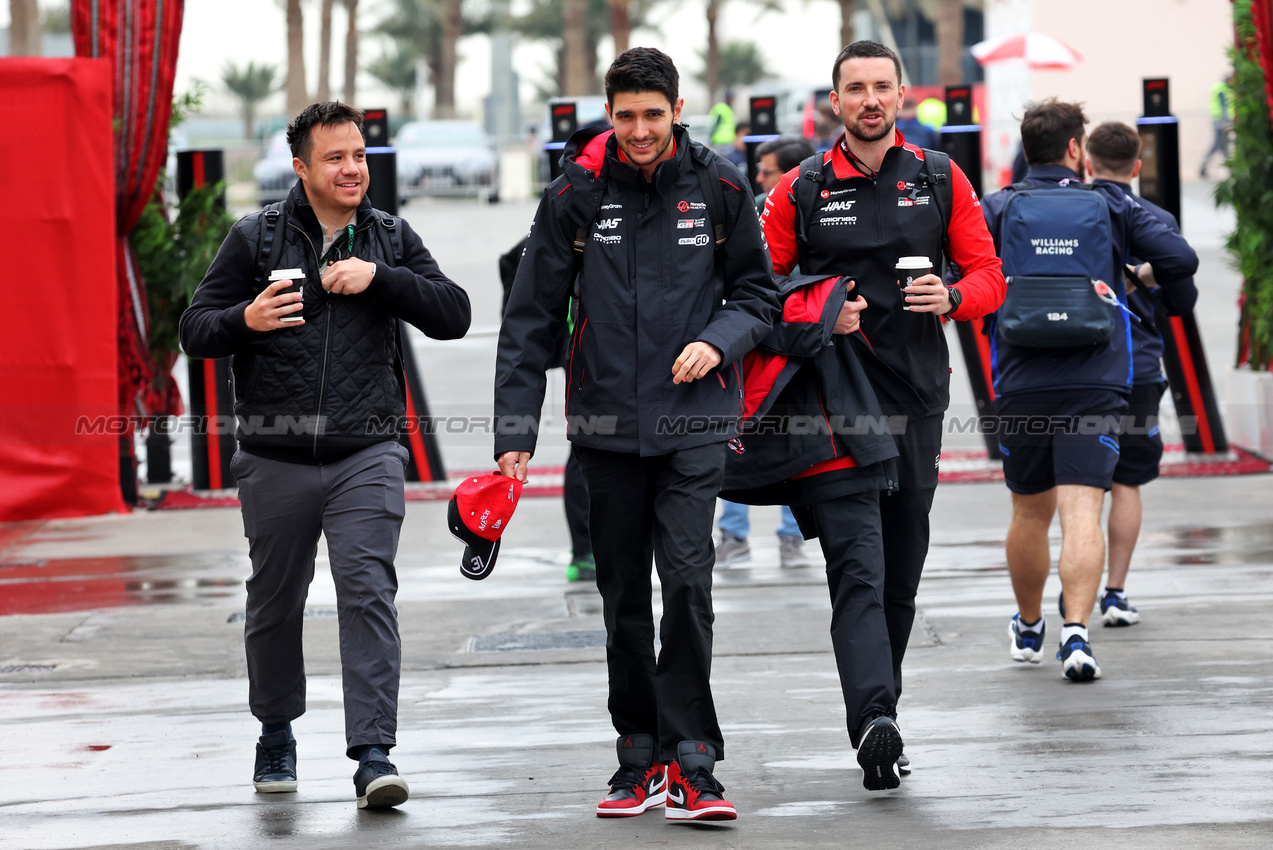 TEST BAHRAIN, Esteban Ocon (FRA) Haas F1 Team.

27.02.2025. Formula 1 Testing, Sakhir, Bahrain, Day Two.

- www.xpbimages.com, EMail: requests@xpbimages.com © Copyright: Bearne / XPB Images