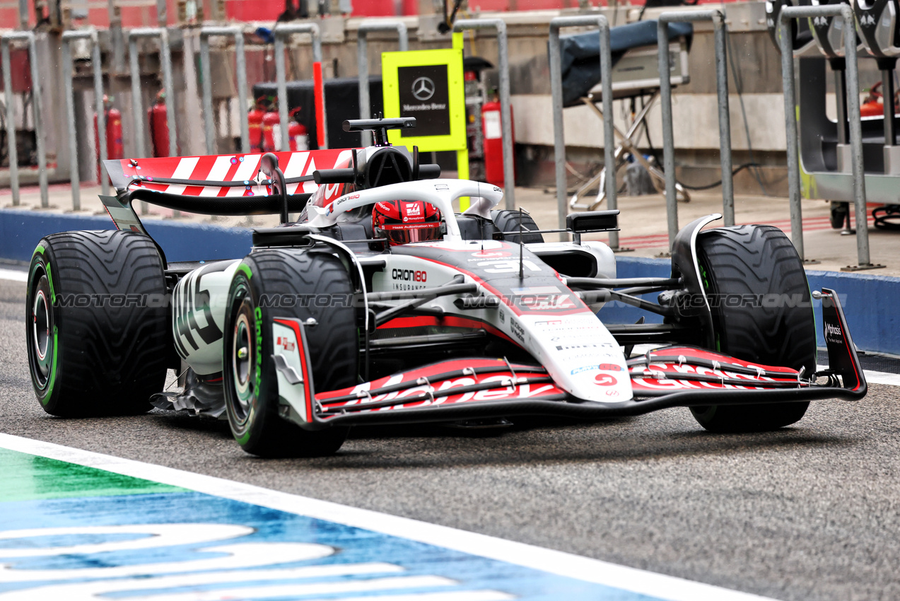 TEST BAHRAIN, Esteban Ocon (FRA) Haas VF-25 leaves the pits on intemediate tyres.

27.02.2025. Formula 1 Testing, Sakhir, Bahrain, Day Two.

- www.xpbimages.com, EMail: requests@xpbimages.com © Copyright: Batchelor / XPB Images