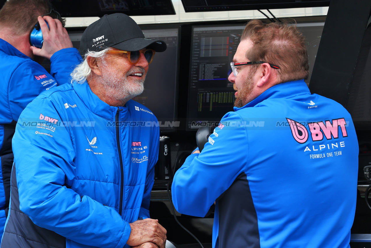 TEST BAHRAIN, ltrf Flavio Briatore (ITA) Alpine F1 Team Executive Advisor with Dave Greenwood (GBR) Alpine F1 Team Racing Director.

27.02.2025. Formula 1 Testing, Sakhir, Bahrain, Day Two.

- www.xpbimages.com, EMail: requests@xpbimages.com © Copyright: Batchelor / XPB Images
